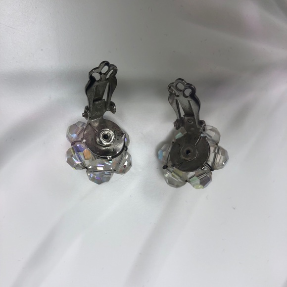 Aurora Borealis cluster, clip earrings - Picture 4 of 4